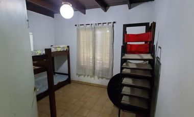 Casa quinta sobre Lamberti y Bosch, Glew, Alte. Brown