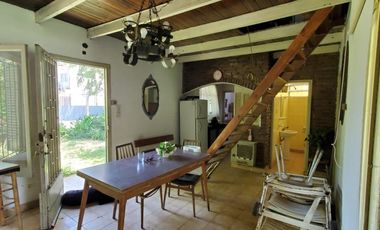 Casa quinta sobre Lamberti y Bosch, Glew, Alte. Brown