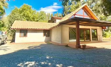 Rebajada Oportunidad 2 casas Excelente ubicación Calera de Tango170+110/5022mtrs2