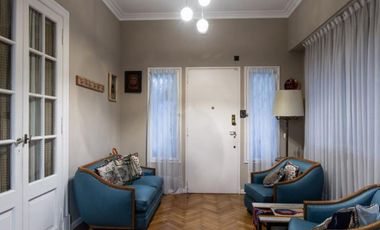 Excelente CASA de 6 amb en importante esquina