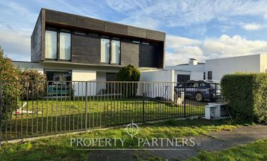 Propiedad en excelente ubicación Isla Teja