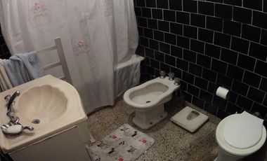 Casa de 6 ambientes en Venta en Caballito