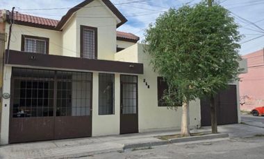 CASA EN VENTA EN FRACCIONAMIETO LAS TORRES, TORREON COAHUILA.