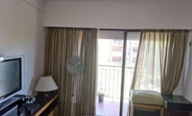 Amplio Departamento 3 Ambientes c/ balcon