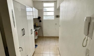 Oficina en PH 3 Ambientes en Planta Baja al Frente con Patio