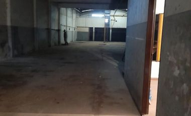 Galpon 700 m2 2 plantas  s/ Av. Eva Peron - Zonif. ID