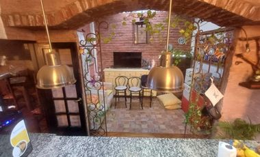 Venta de Casa en Villa Libertad!! A mts de Villa Bosch