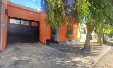 Venta de Casa en Villa Libertad!! A mts de Villa Bosch