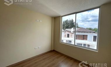 Venta de casa Sector La Armenia, cerca del reservorio