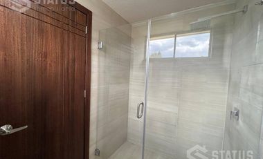 Venta de casa Sector La Armenia, cerca del reservorio