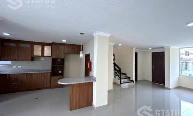 Venta de casa Sector La Armenia, cerca del reservorio