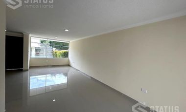 Venta de casa Sector La Armenia, cerca del reservorio