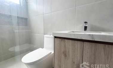 Venta de casa esquinera, Sector La Armenia II