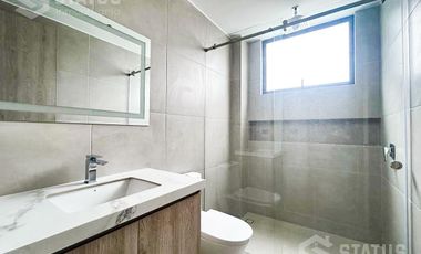 Venta de casa esquinera, Sector La Armenia II