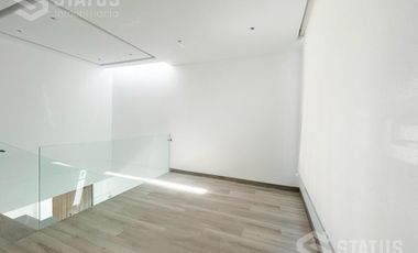 Venta de casa esquinera, Sector La Armenia II