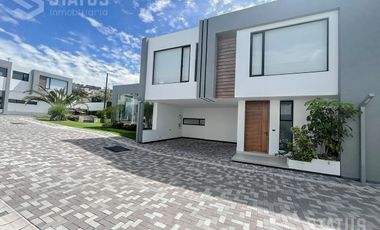 Venta de casa esquinera, Sector La Armenia II