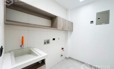 Venta de casa esquinera, Sector La Armenia II