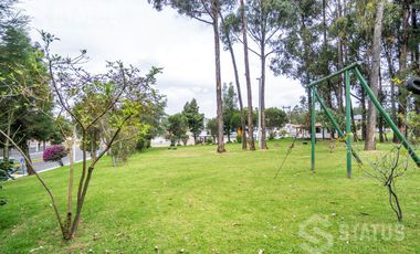 Venta de casa Sector Conocoto, cerca Supermercado Santa María