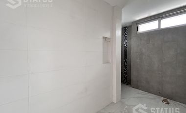 Venta de casa Sector Conocoto, cerca Supermercado Santa María