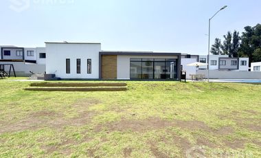 Venta de casa, Sector La Armenia 2 ¡Aplica crédito VIP o Miti-Miti!