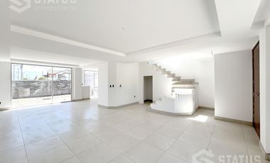 Venta de casa Sector Conocoto en Urbanización.