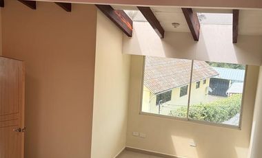 VENTA Casa 300 m2, 5 dormitorios, San Isidro del Inca