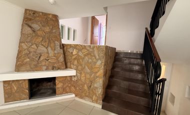 VENTA Casa 300 m2, 5 dormitorios, San Isidro del Inca