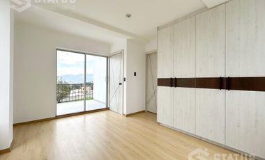 Venta de casa, Sector Sangolquí ¡Aplica crédito VIP o Miti-Miti!