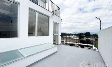 Venta de casa, Sector Sangolquí ¡Aplica crédito VIP o Miti-Miti!