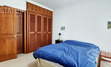 Rento departamento amoblado de 304 m² con hermosa vista, sector El Bosque - $1.200