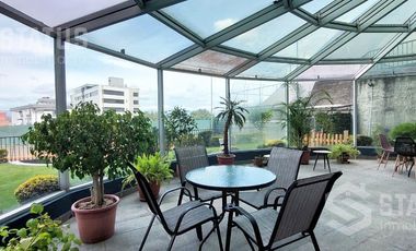 Rento departamento amoblado de 304 m² con hermosa vista, sector El Bosque - $1.200