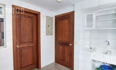 Rento departamento amoblado de 304 m² con hermosa vista, sector El Bosque - $1.200