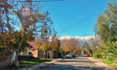 Amplia Casa Familiar de 4D/3B en Condominio, Peñalolén