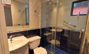 Amplia Casa Familiar de 4D/3B en Condominio, Peñalolén