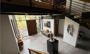 Casa en Renta y Venta en Avándaro Valle de Bravo