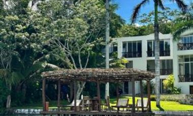 Villa Patos: Complejo vacacional frente a la laguna de Xul-Ha con 6 villas y muelle privado