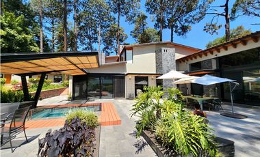 CASA EN VENTA EN AVNDARO, VALLE DE BRAVO