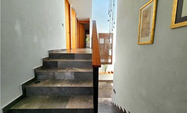 CASA EN VENTA EN AVNDARO, VALLE DE BRAVO