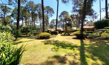 CASA EN VENTA EN AVNDARO, VALLE DE BRAVO