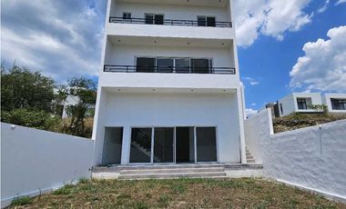 Hermosa casa totalmente nueva en Alamo sur (oportunidad)