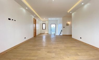 Venta de casa nueva en condominio Pirque sector Los Silos