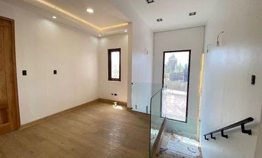 Venta de casa nueva en condominio Pirque sector Los Silos