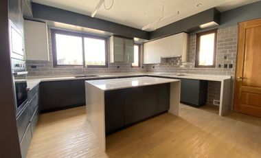 Venta de casa nueva en condominio Pirque sector Los Silos
