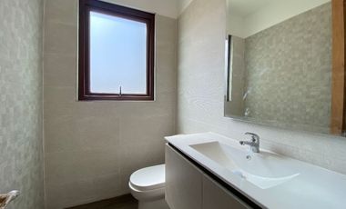 Venta de casa nueva en condominio Pirque sector Los Silos