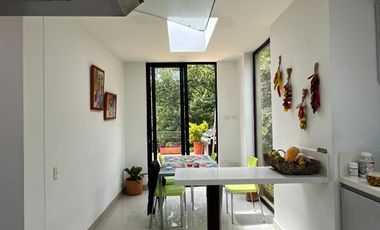 Venta de espectacular casa en conjunto Casa de Campo, La Calera.