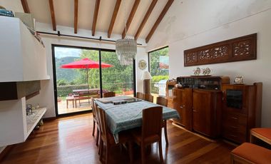 Venta de espectacular casa en conjunto Casa de Campo, La Calera.