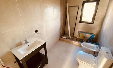 VENTA | CASA A ESTRENAR CON PILETA | BARRIO COSTA DEL SOL