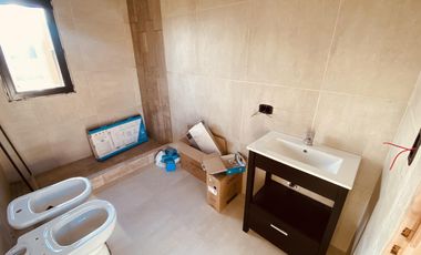 VENTA | CASA A ESTRENAR CON PILETA | BARRIO COSTA DEL SOL