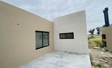 VENTA | CASA A ESTRENAR CON PILETA | BARRIO COSTA DEL SOL