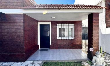 Casa tres ambientes, calle Santa Fe 1225, San Antonio de Padua Norte